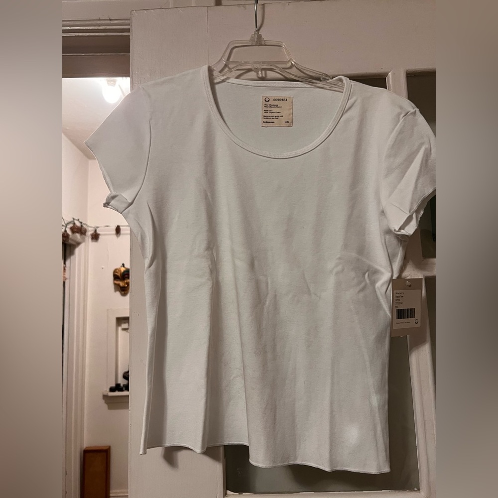 Fridays.com White Tshirt